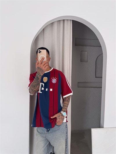ÇİZGİLİ BAYERN TSHİRT