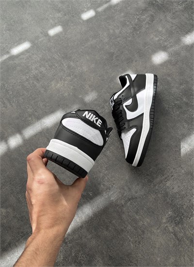 DUNK LOW PANDA