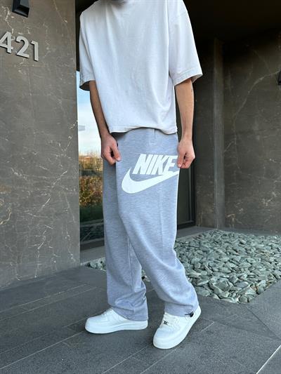 GRİ YAN NİKE EŞOFMAN