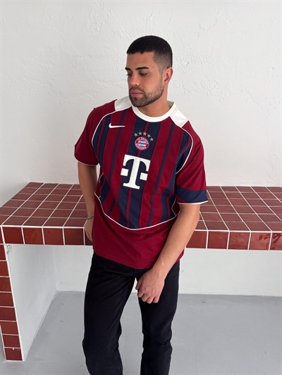 KESİK BAYERN TSHİRT