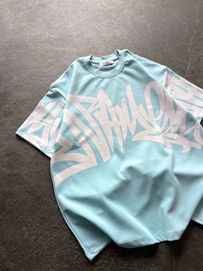 MAVİ KARMAŞIK DESENLİ TSHİRT