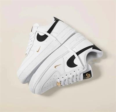 NİKE AİR FORCE 1 ESSENTİAL