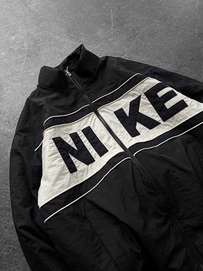 Siyah Dolumlu Nike Ceket