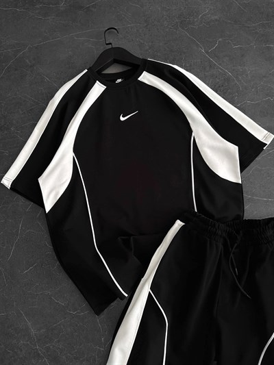 SİYAH GARNİ ŞORTLU NİKE TAKIM