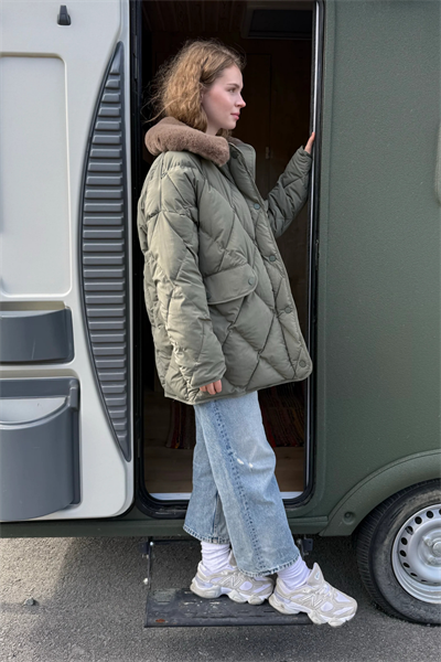 Cozy Mont - Haki