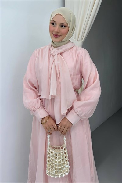 Linda Elbise - Pembe