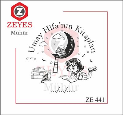 Kedisi Ile Kitap Okuyan Mutlu Kiz Mührü   ZE 441