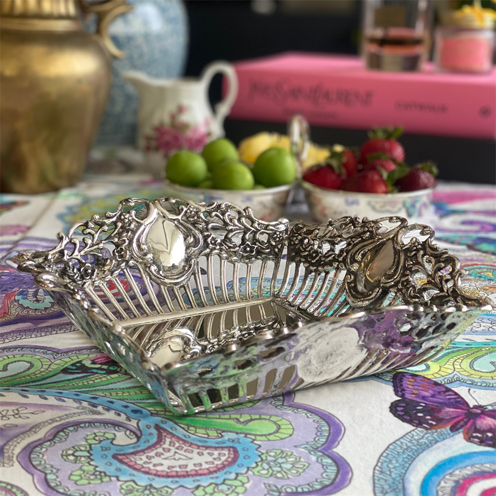 BUCONCEPTKare Döküm Sele Ekmeklik Servis