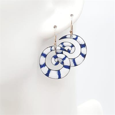 Spiral Sarmal Küpe Mavi Beyaz