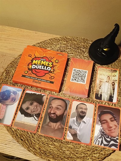 Memes Bulmaca Kutu Oyunu Brutal - Kese Hediyeli - Eğlenceli Grup & Parti Oyunu