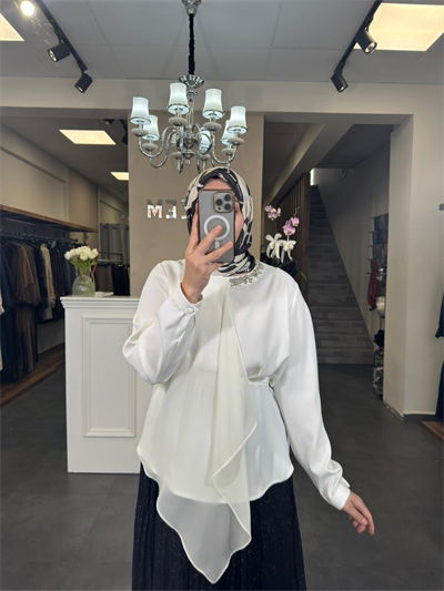 Fuat Gürşen | Premium Garnili Minimalist Bluz (Siyah & Beyaz)
