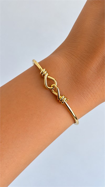 SARMAL GEÇİŞLİ GOLD KELEPÇE