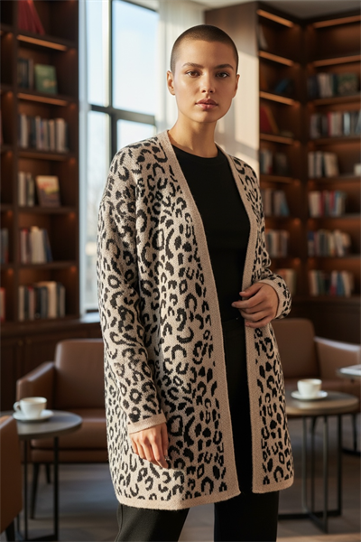 Hipatu Desenli Hırka