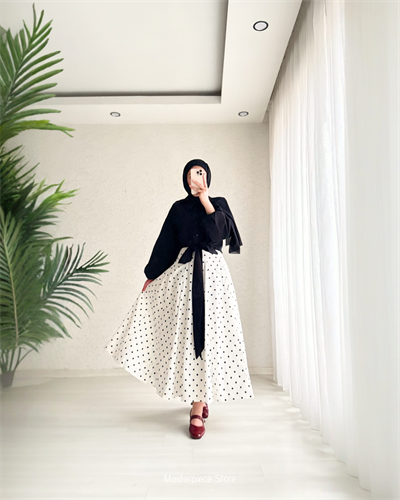 Polka Dot Etek