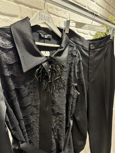 My312 Dantelli Broşlu Takım