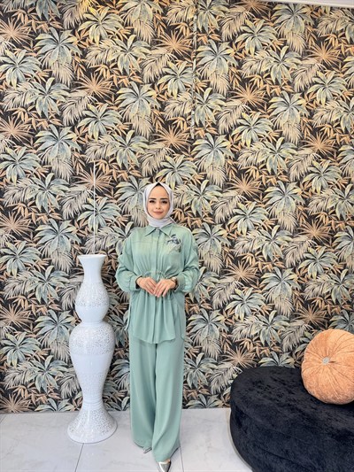 My312 Önü Taşlı Apoletli Takım