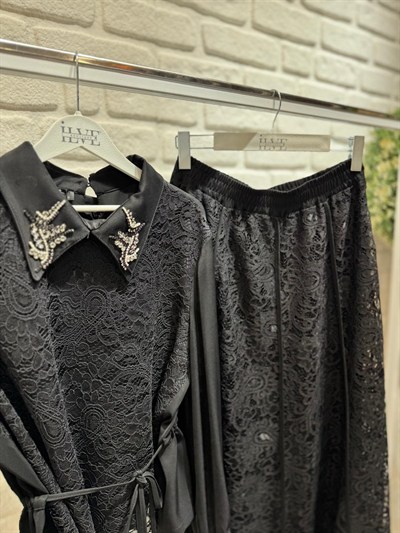 My312 Yakası Taşlı Dantel Takım