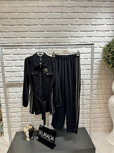 Selin Ada Çizgili Pantolonlu Takım