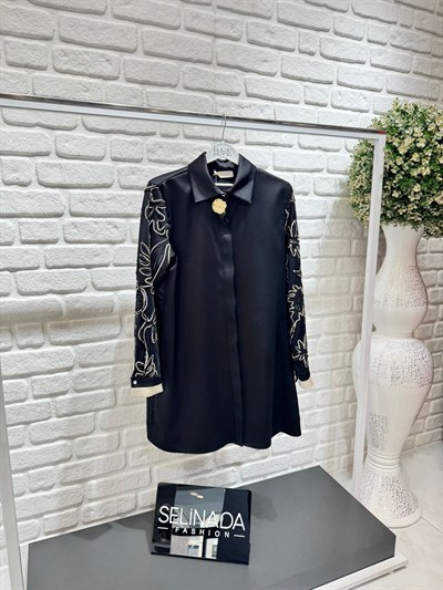 Selin Ada Kolu İşlemeli Saten Tunik