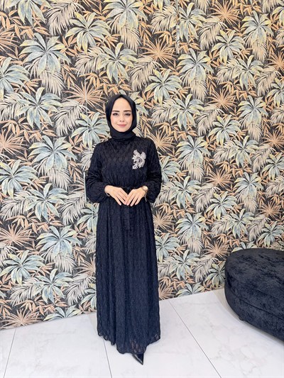 Selin Ada Simli Elbise