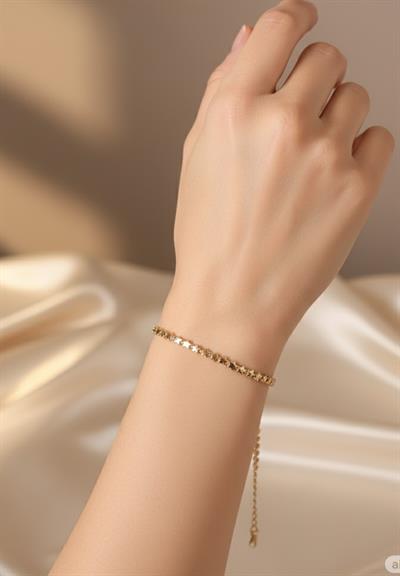 Kadın Gold Kaplama Sıralı Mikro Yıldız Figürlü İnce Zincir Bileklik
