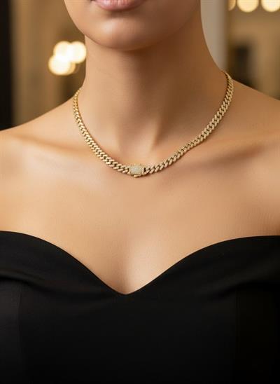 Kadın Gold Kalın Gurmet Zincir Baget Taş İşlemeli Kilit Detaylı Kolye