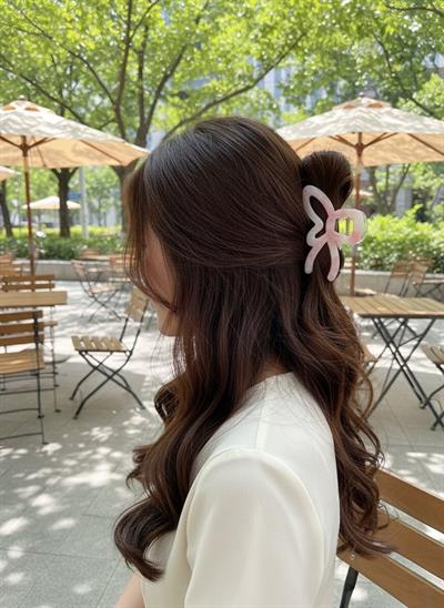 Kadın Pembe Geçişli Kelebek Formlu Modern Mandallı Toka