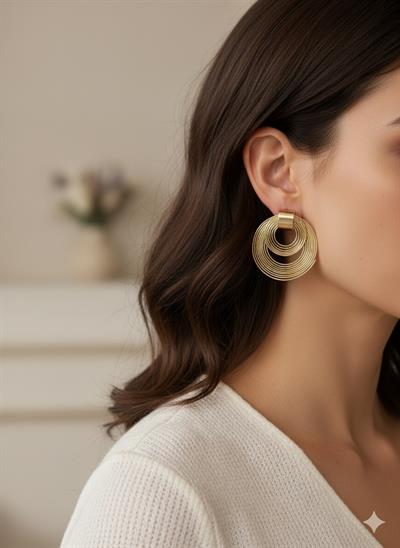Kadın Gold Sarmal Kafes Tasarım Küpe - Modern ve Hacimli Halka Küpe