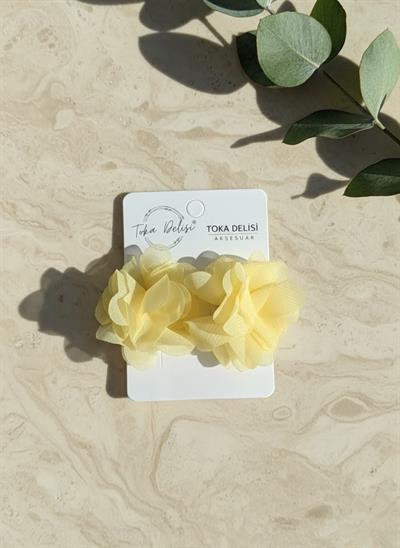 Bahar Esintili Pastel Sarı İpeksi Dokulu 2li Şifon Çiçekli Saçsız Bebek Tokası El Yapımı