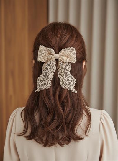 Romantik Krem-Bej Transparan Tül Hacimli ve Dökümlü İşlemeli Tokası El Yapımı