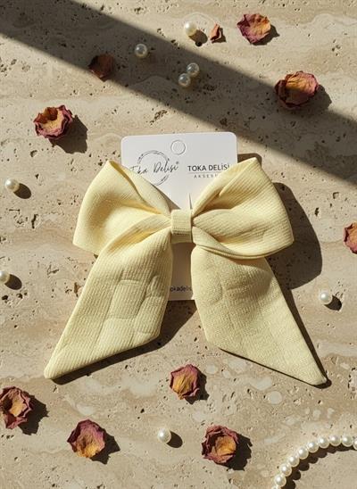 Kadın Sarı Kabartma Dokulu Premium Kuyruklu Fiyonk Toka El Yapımı