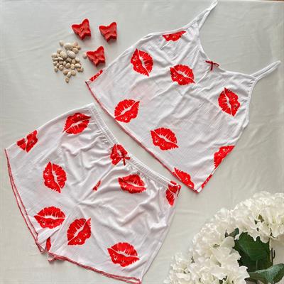 Likralı Şortlu Dudaklı Beyaz Pijama Takımı