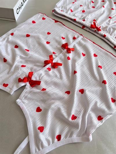 Likralı Şortlu Kalpli Beyaz Pijama Takımı