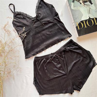 Likralı Şortlu Kenarları Dantelli Siyah Pijama Takımı