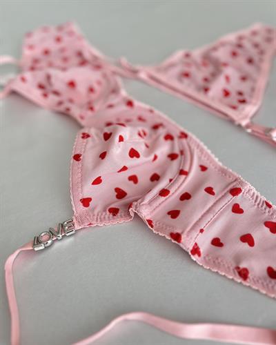 Love Taşlı Kalp Baskılı Pembe Sütyen Takım
