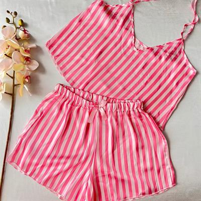 Saten Şortlu Çizgili Pembe Pijama Takımı