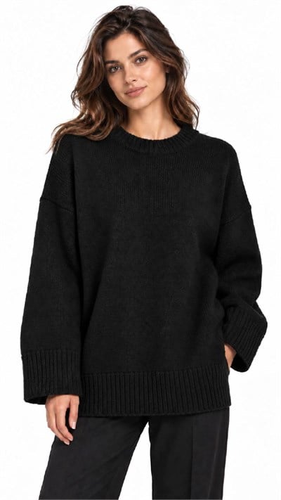 Yaka Salaş Alttan Çizgili Oversize Kazak