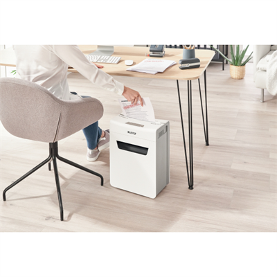 Leitz IQ Office P4 Evrak İmha Makinesi (8 Yaprak Kapasiteli - 8091)