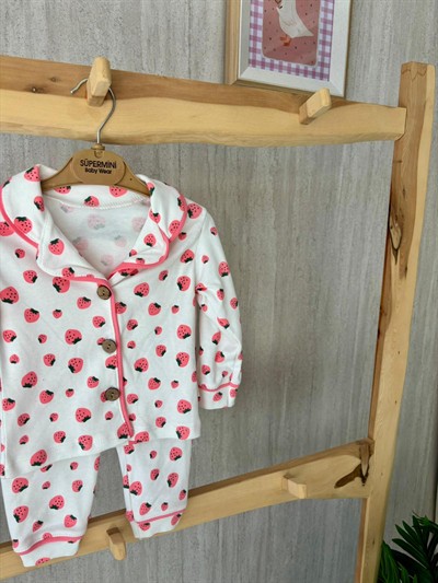 Çilek Desen Pijama Takımı Yaş
