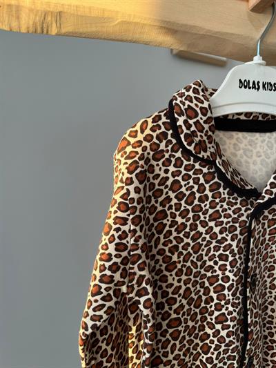 Leopar Düğmeli Pijama Takımı Aylık