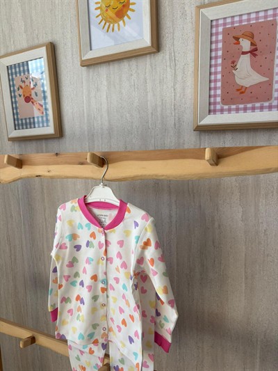 Renkli Kalpler Pijama Takımı