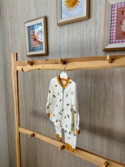 Yaprak Desenli Pijama Takımı