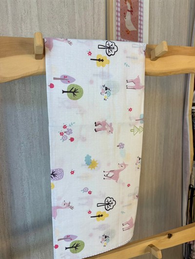 Yavru Geyik Desen Pembe Müslin Battaniye