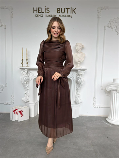 Bağlama Detaylı Simli Işıltılı Kahve Elbise
