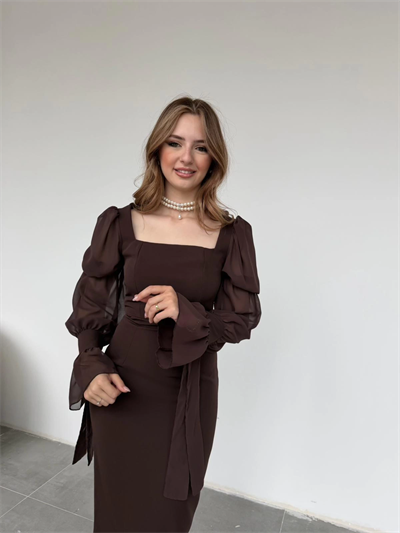 Bağlamalı Kol Tasarımlı Modern Kahve Elbise