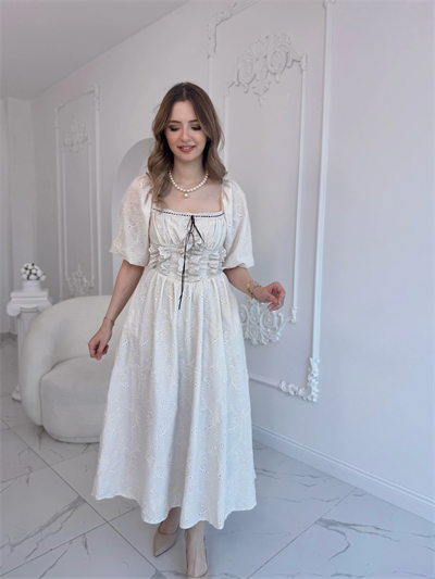 Bej Dantel Detaylı Brode Elbise