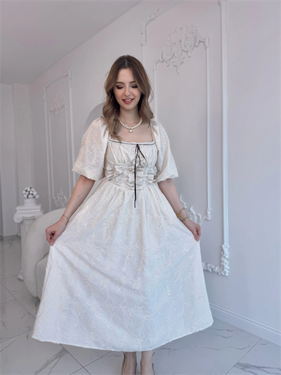 Bej Dantel Detaylı Brode Elbise