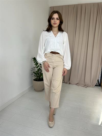 Bej kemerli keten pantolon