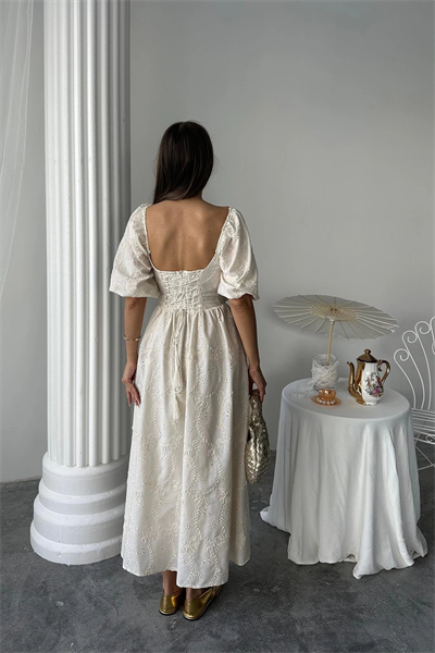 Beyaz Dantel Detaylı Brode Elbise