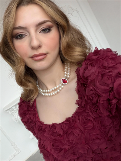 Bordo taşlı iki sıra inci kolye